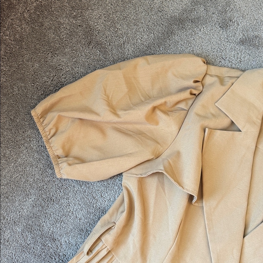 Nanette Lepore Blazer Style Pleated Midi Dress Neutral Tan Short Sleeve SIZE 12 - Picture 3 of 6